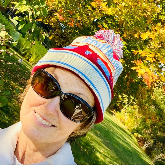 Meet your Posher, Robin - Picture 10 of 10